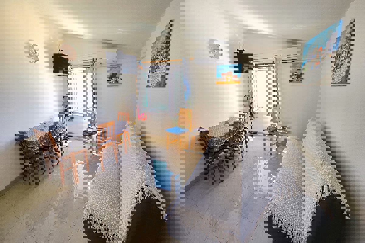 Casa ristrutturata con vista mare