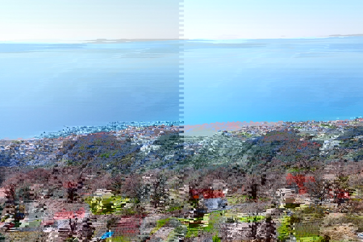 Casa ristrutturata con vista mare