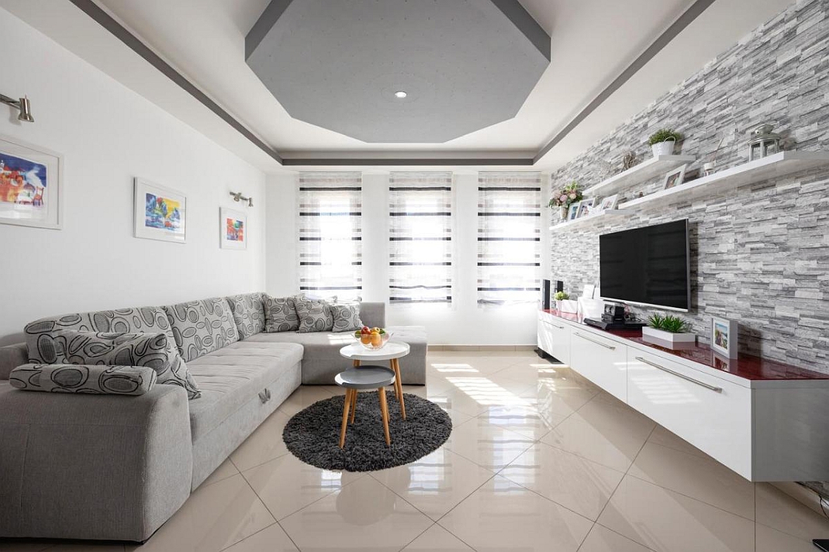 Ampia villa con piscina immersa nella natura