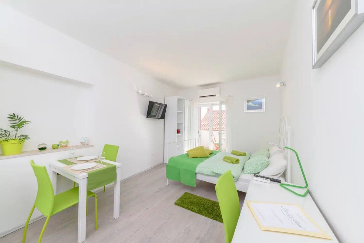 Villa con 4 unità e vista mare