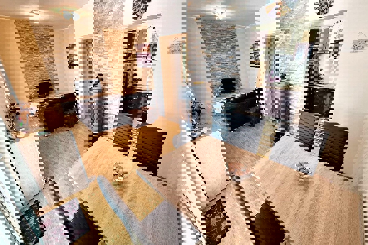 Appartamento con giardino e vista mare