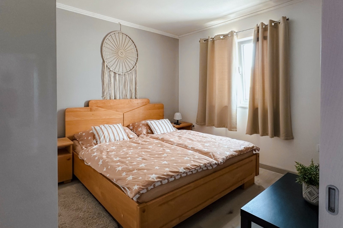 Appartamento con parcheggio in zona tranquilla