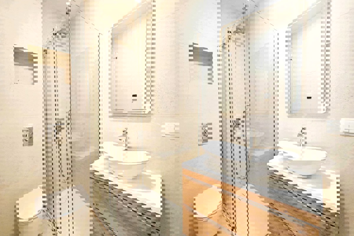 Nuovo edificio - appartamento con terrazza e due posti auto