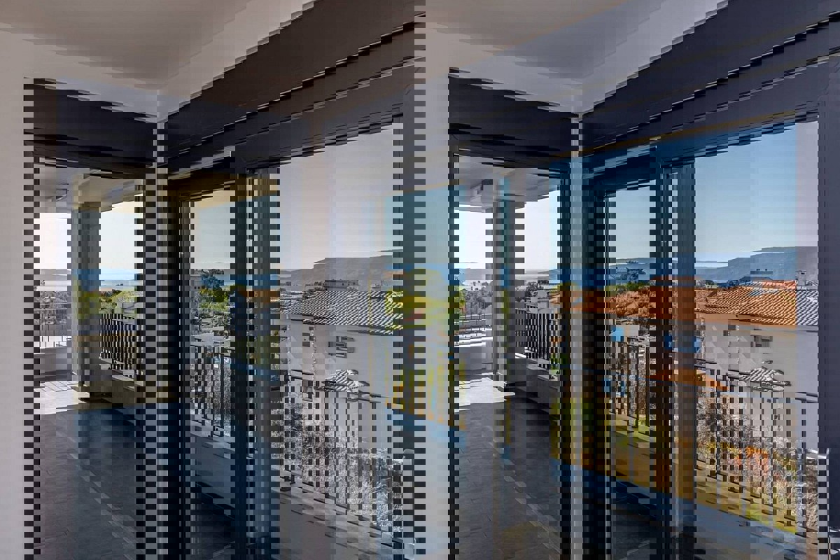 Villa con piscina in un ambiente tranquillo