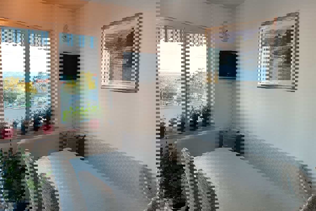 Appartamento con vista mare