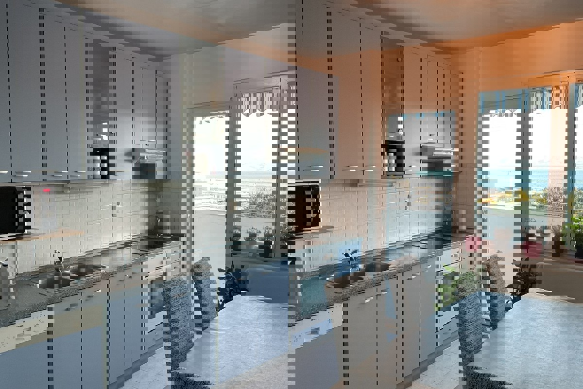 Appartamento con vista mare