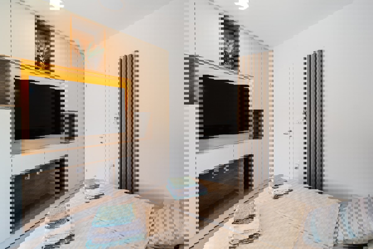 Casa moderna in prima fila sul mare