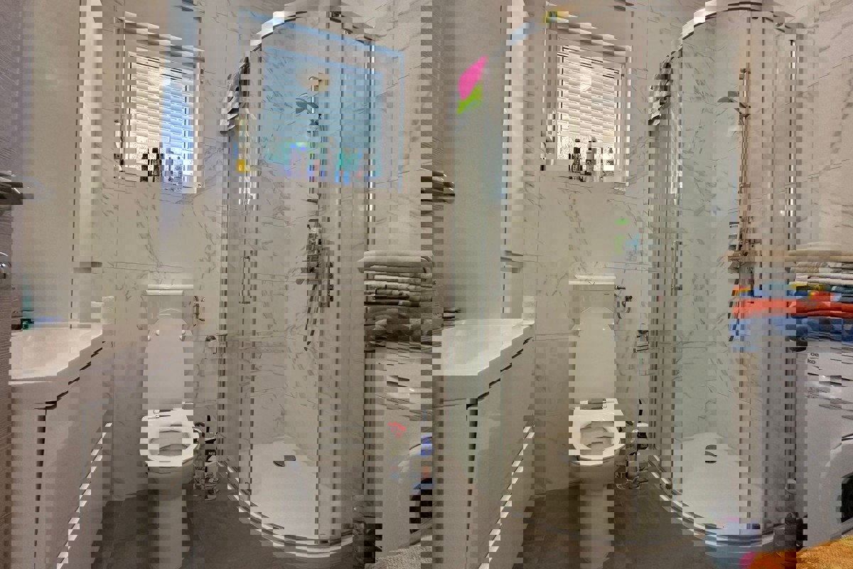 Two-bedroom apartment with an open sea view