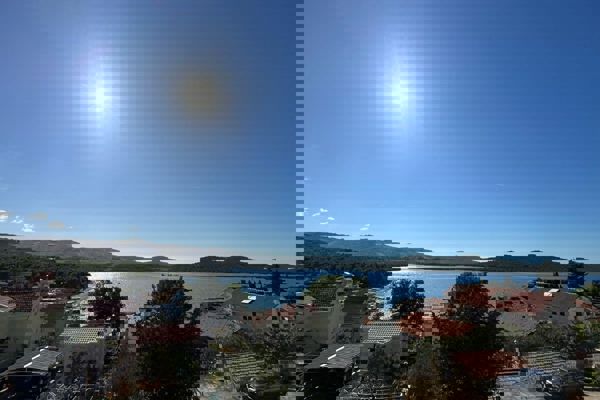 Two-bedroom apartment with an open sea view