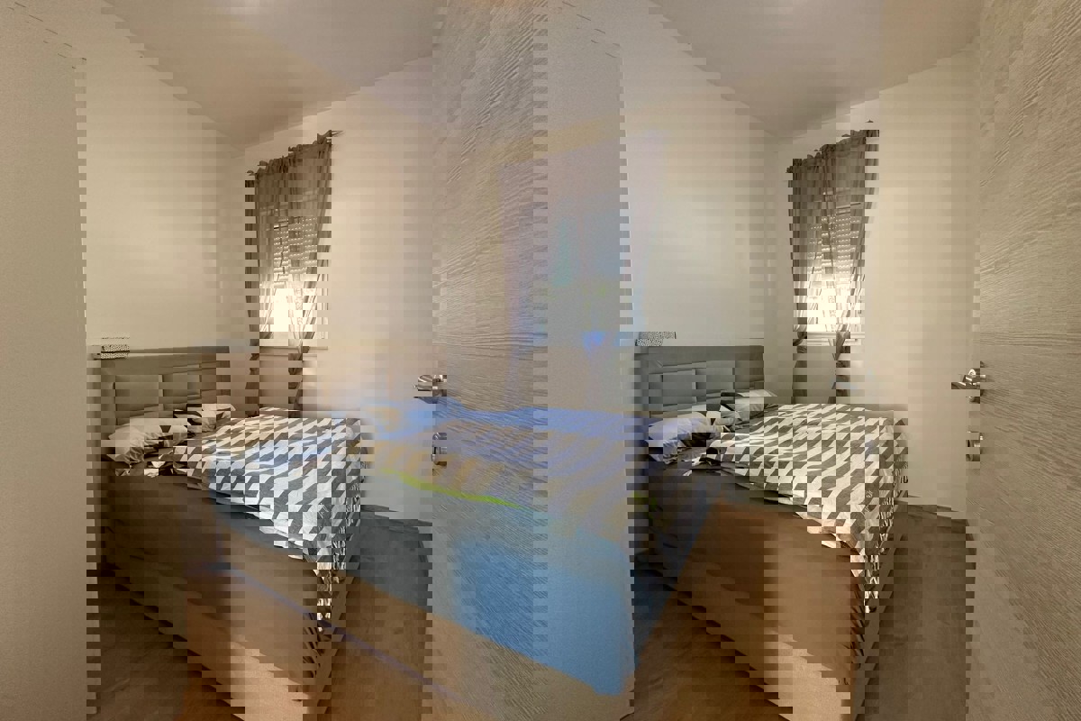 Two-bedroom apartment with an open sea view