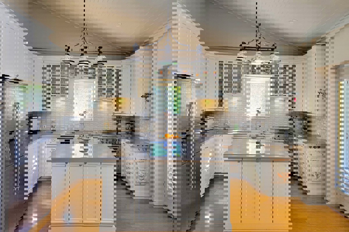 Lussuosa villa mediterranea con piscina