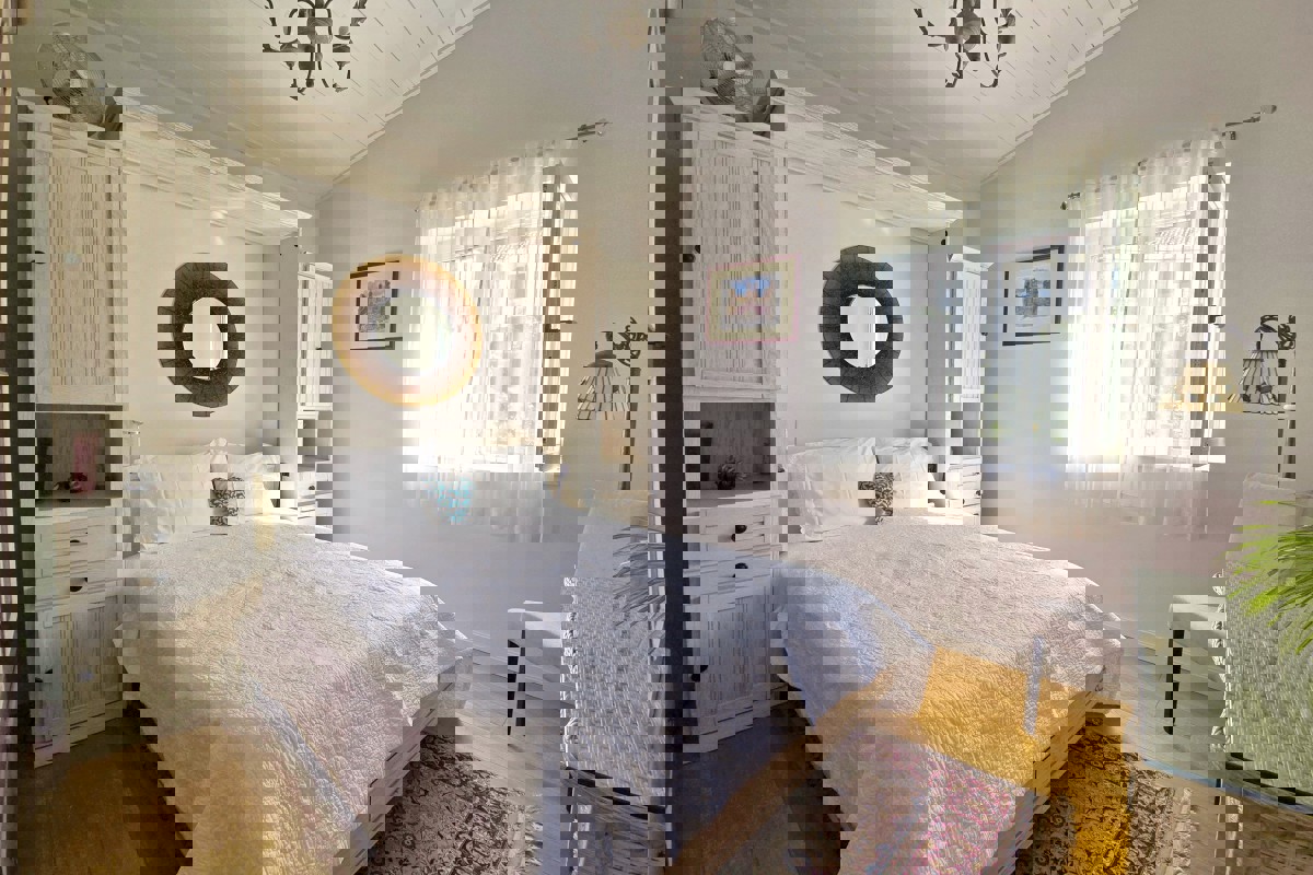 Lussuosa villa mediterranea con piscina