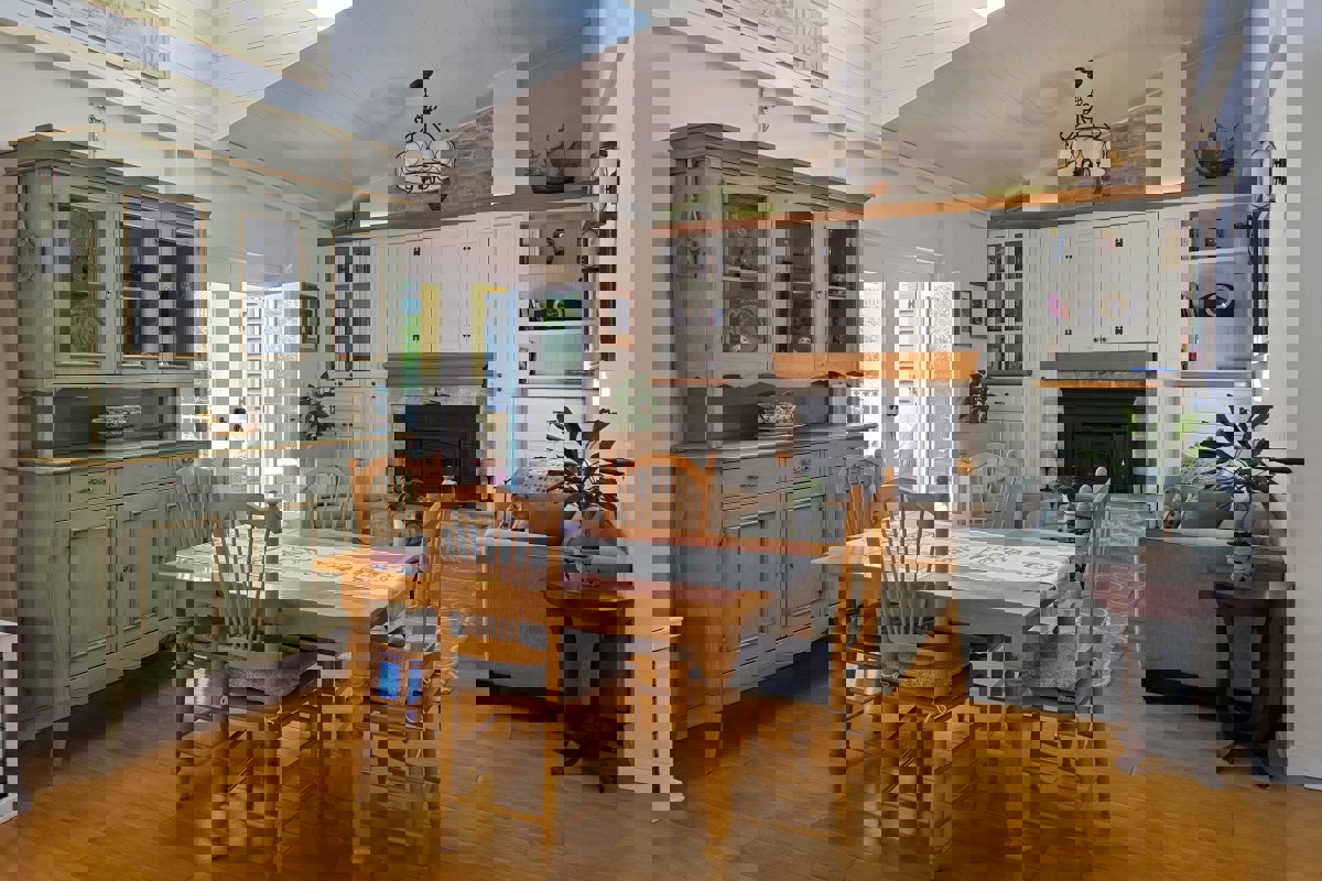 Lussuosa villa mediterranea con piscina