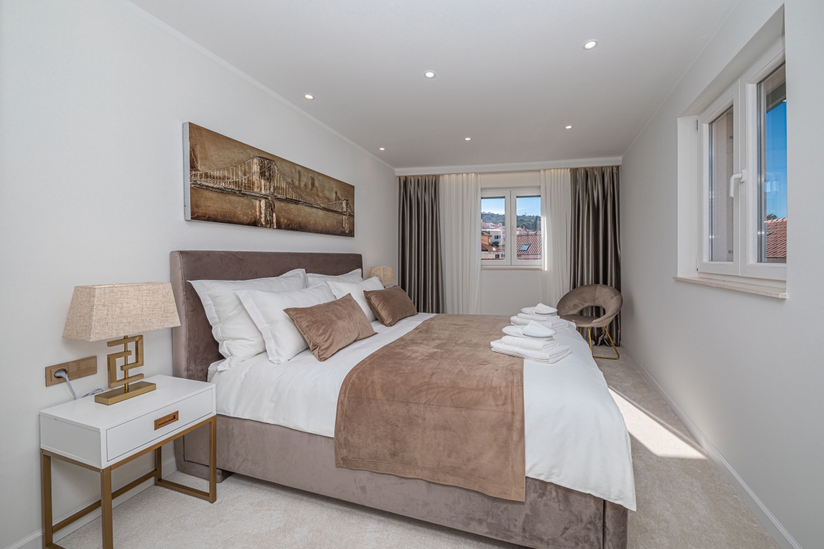 Moderno appartamento con due camere da letto in centro città