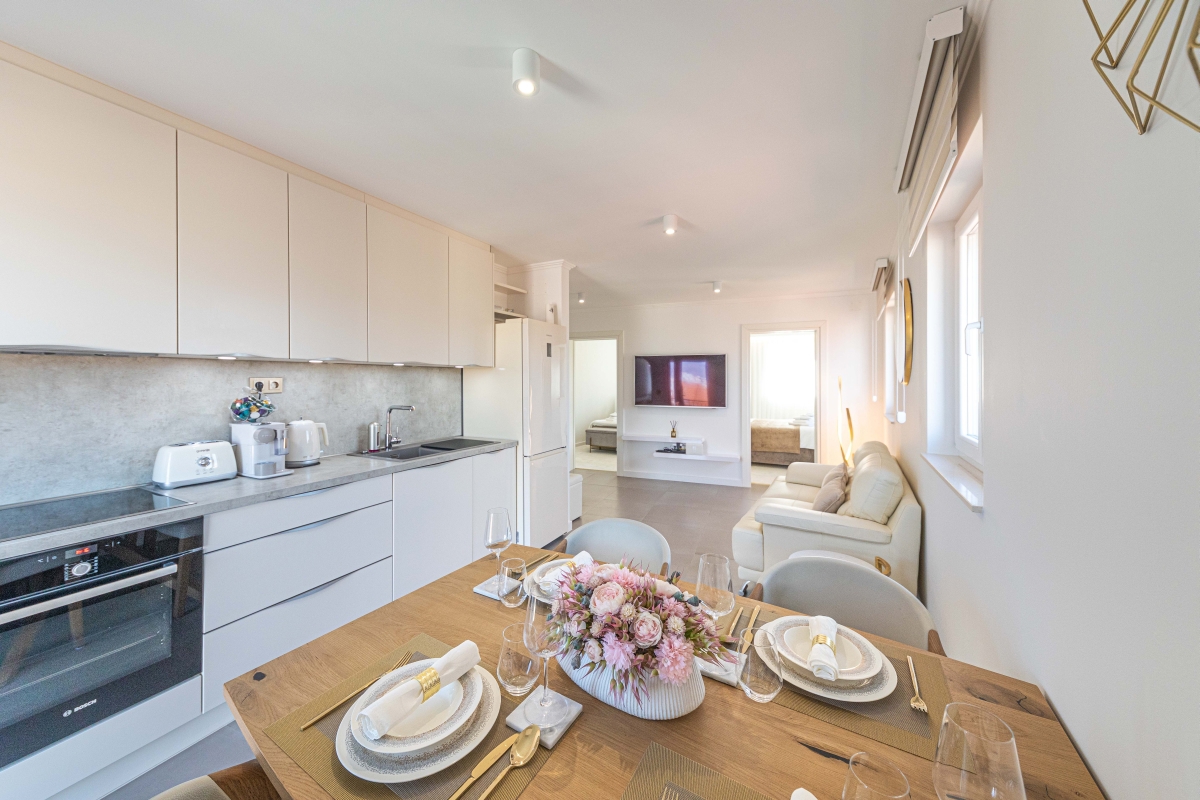 Moderno appartamento con due camere da letto in centro città