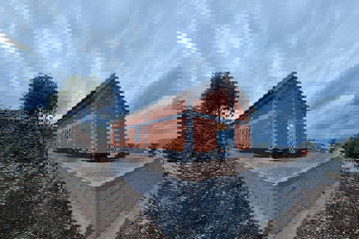 Casa di nuova costruzione a un piano