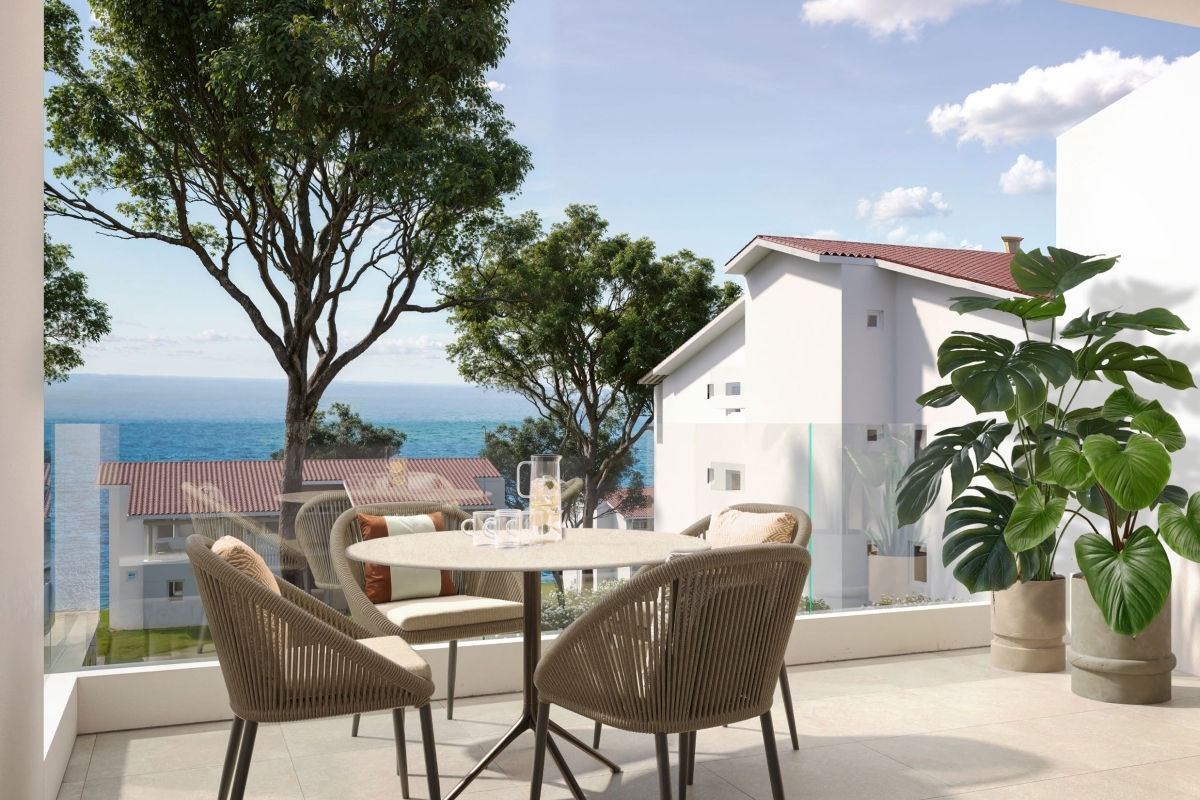 Lussuoso appartamento con due camere da letto al primo piano, seconda fila mare