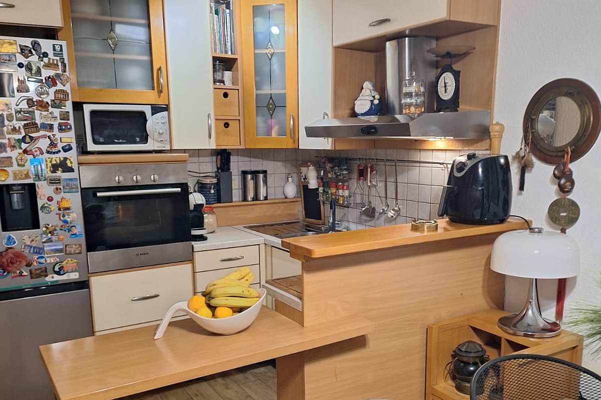 Appartamento con due camere da letto e giardino