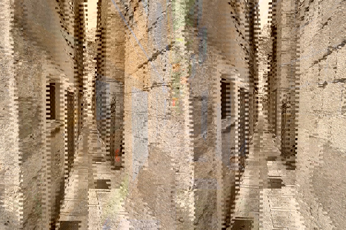 Casa in pietra nel cuore di Omiš