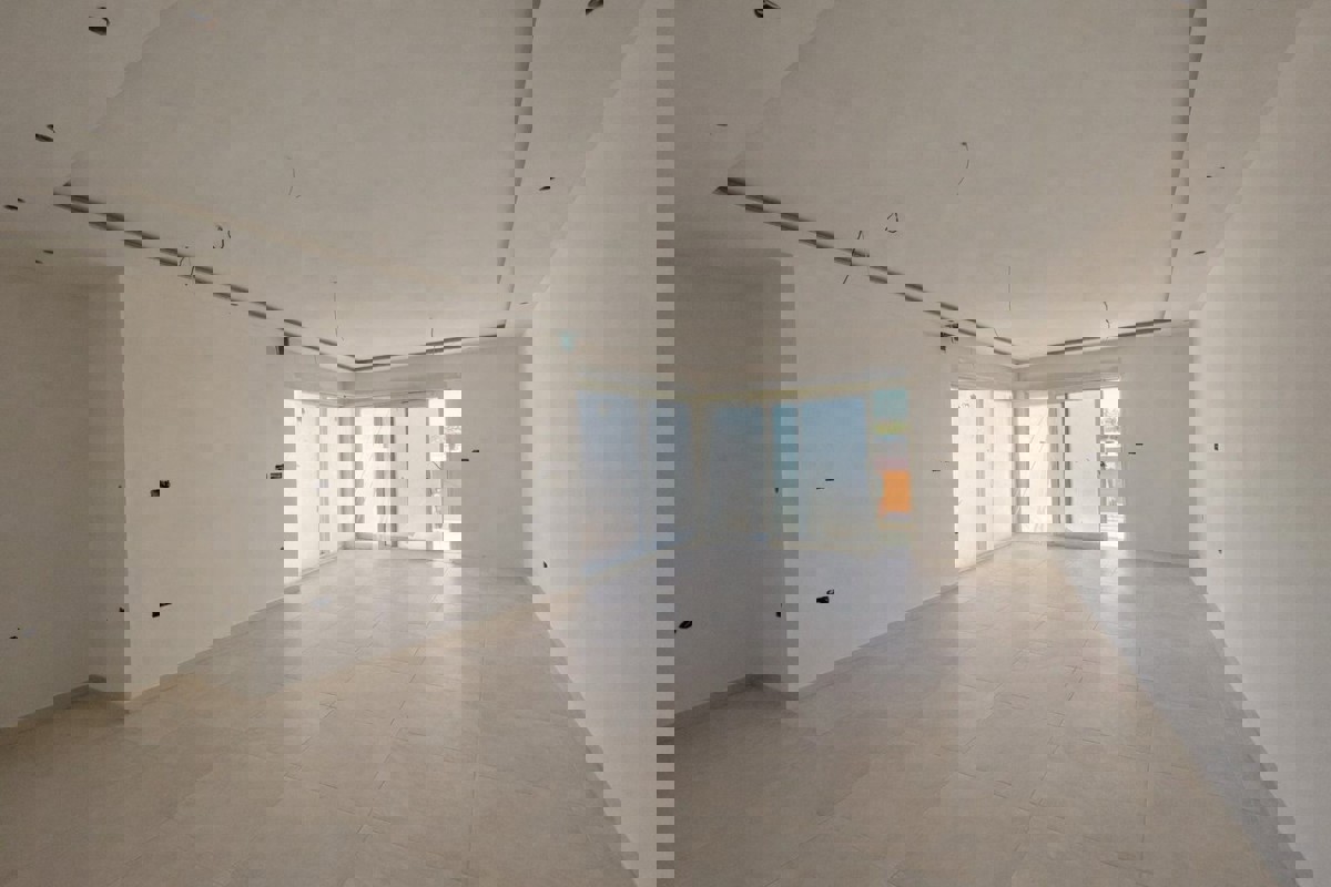 Attico con terrazza panoramica e vista mare