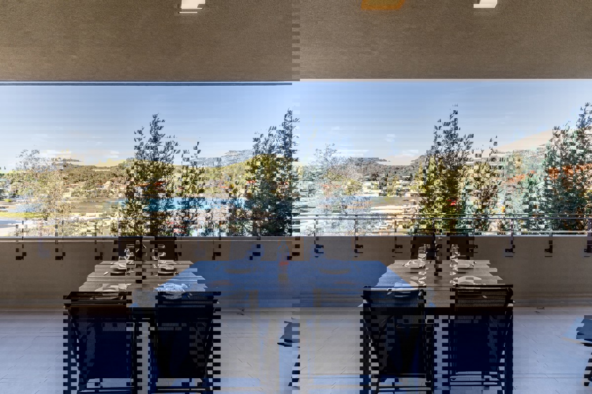 Appartamento in prima fila sul mare