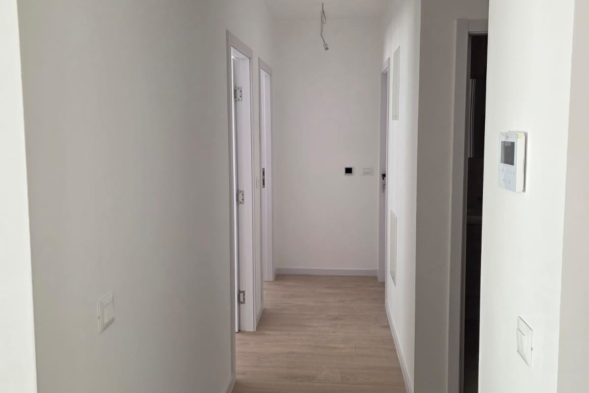 Appartamento con due camere da letto in un nuovo edificio vicino al mare