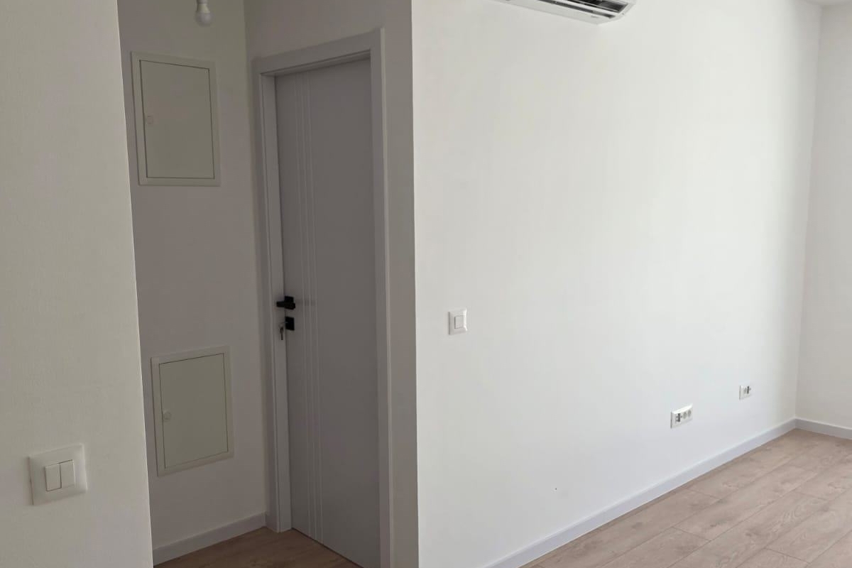 Appartamento con due camere da letto in un nuovo edificio vicino al mare