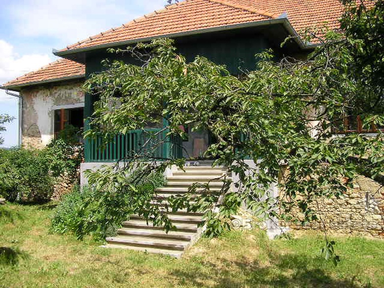 Casa in una posizione tranquilla, in vendita