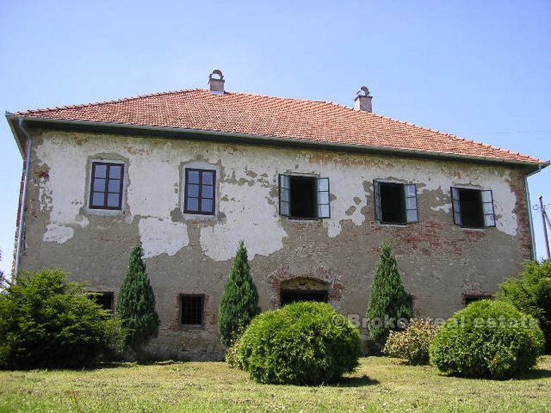 Casa in una posizione tranquilla, in vendita