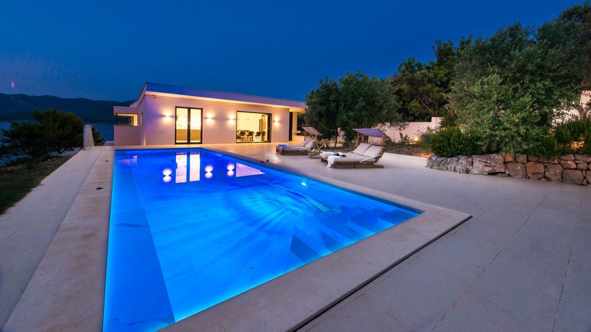 Villa di lusso unica, prima fila sul mare