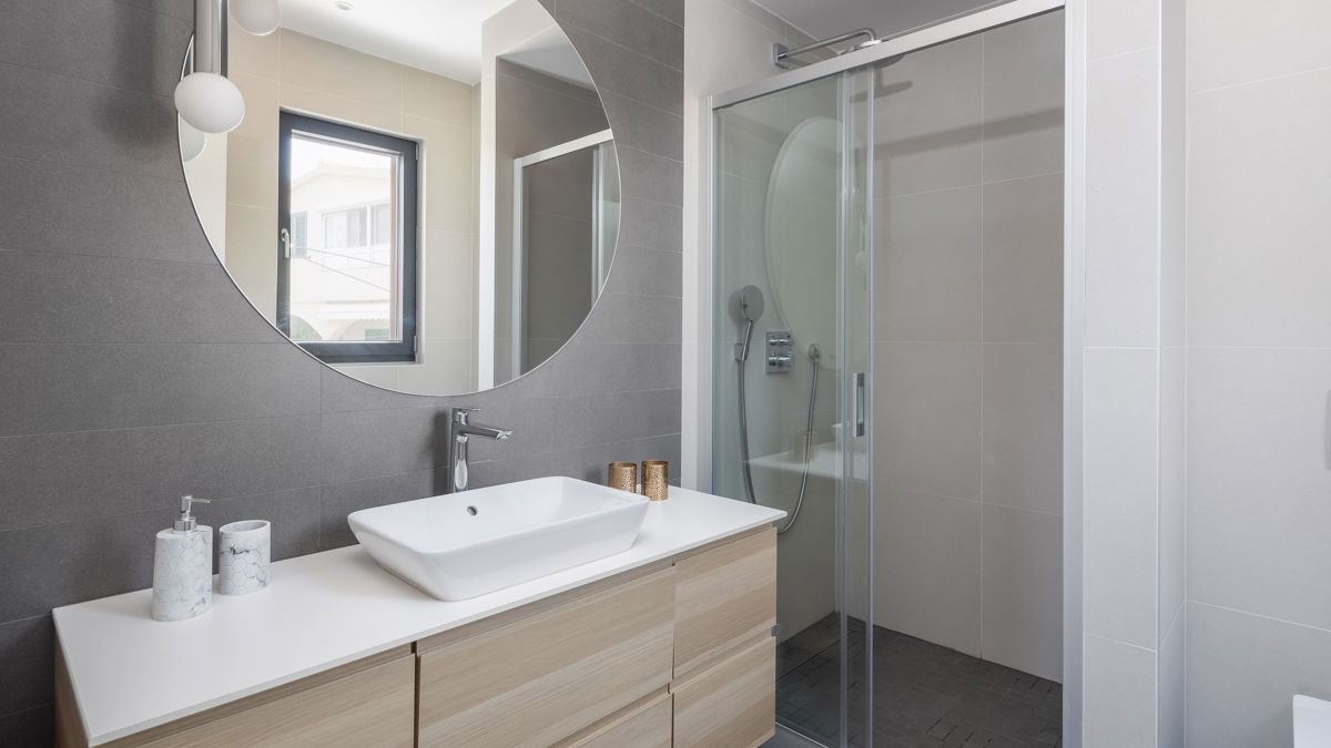 Villa con piscina vicino al mare