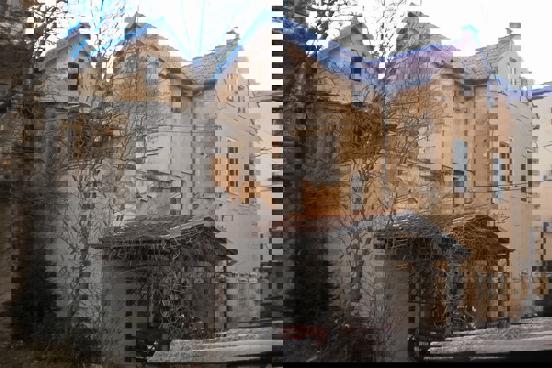 Grande casa su 500 m2, in vendita
