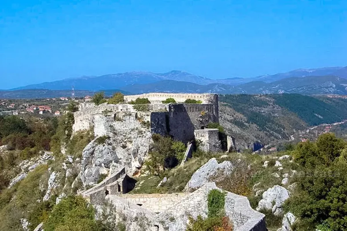 Grande casa su 500 m2, in vendita