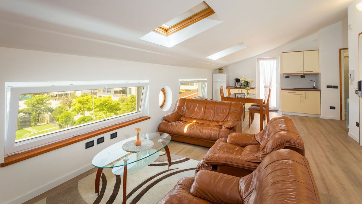 Palazzina in prima fila al mare