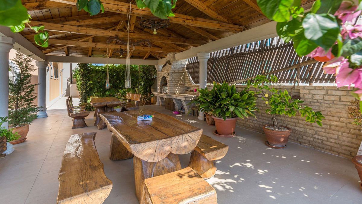 Palazzina in prima fila al mare