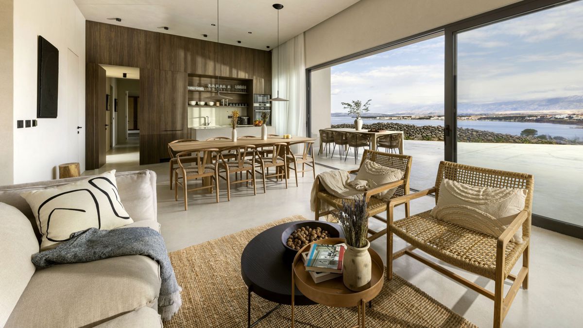 Villa con piscina e vista mare situata in una zona tranquilla