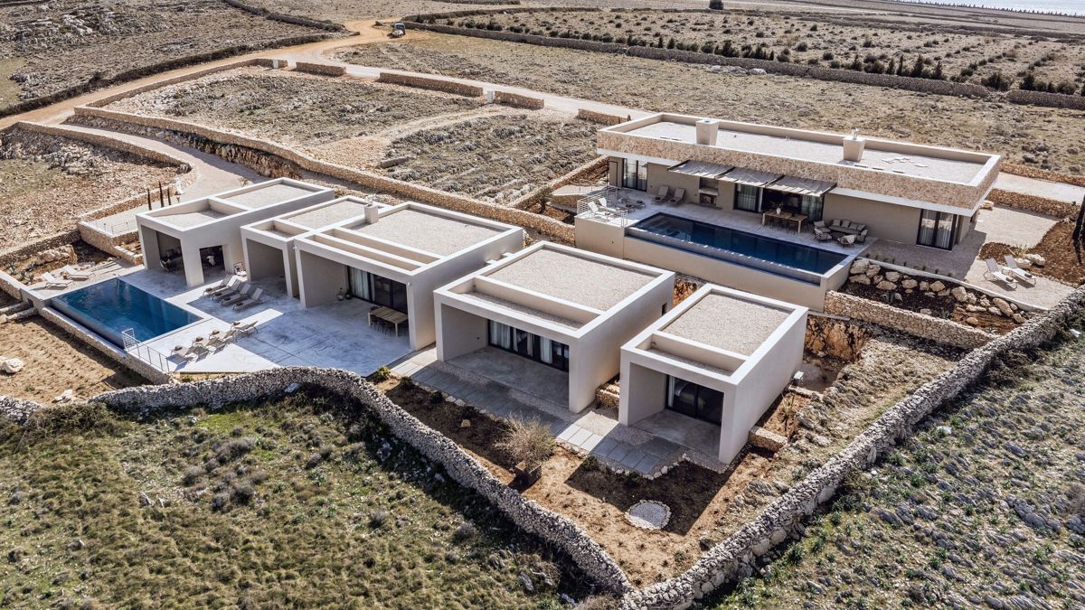 Villa con piscina e vista mare situata in una zona tranquilla