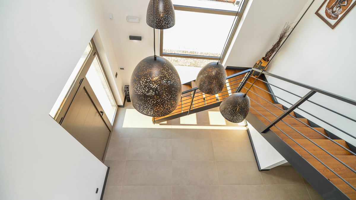 Immobile con due fabbricati residenziali e progetto per due ville