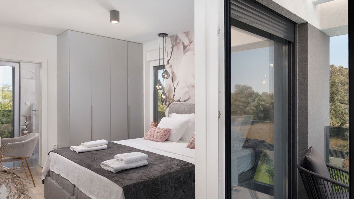 Villa di lusso di nuova costruzione con piscina