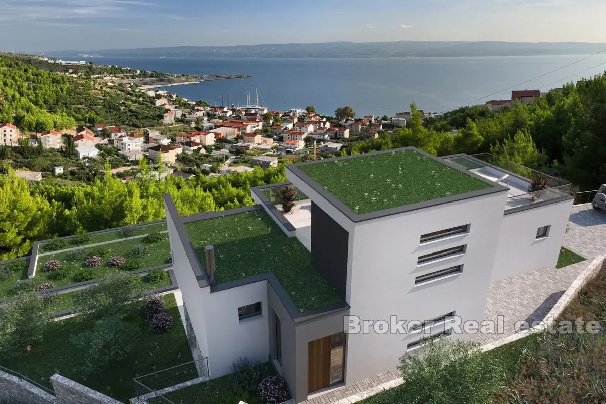 Moderna villa di recente costruzione con vista mare