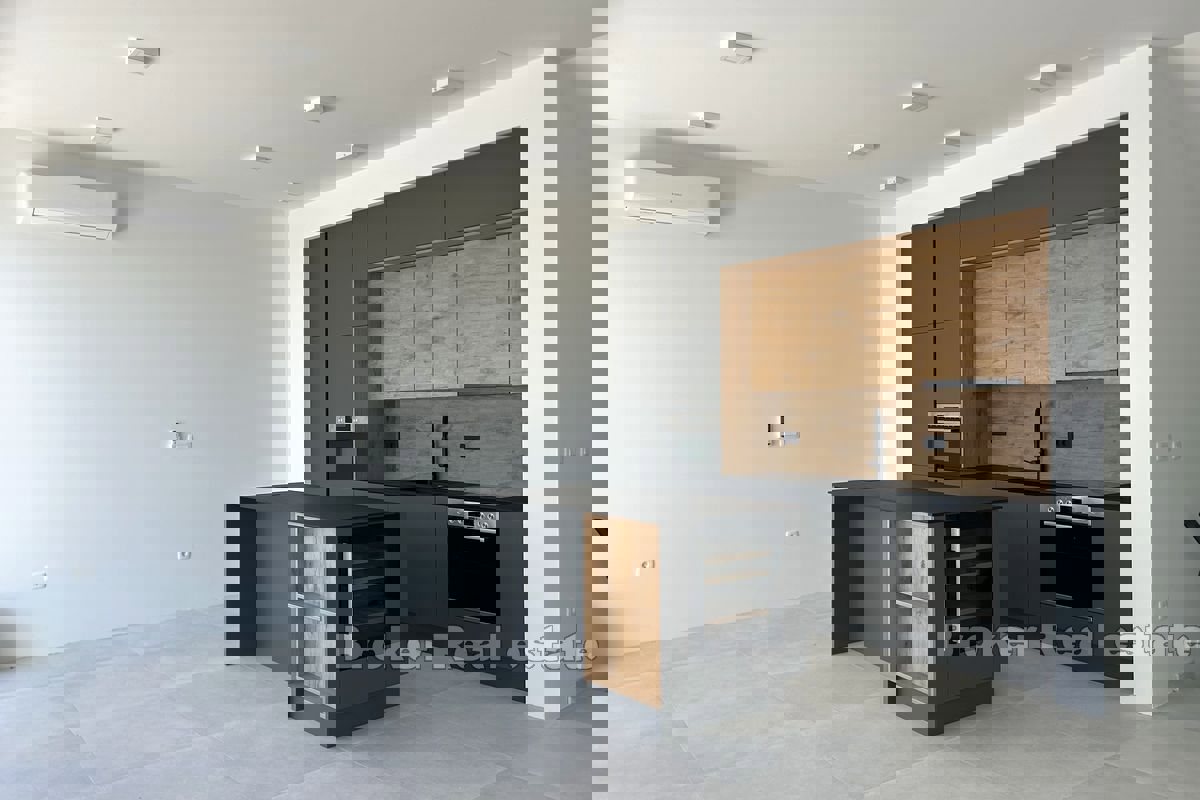 Villa con piscina e vista panoramica sul mare