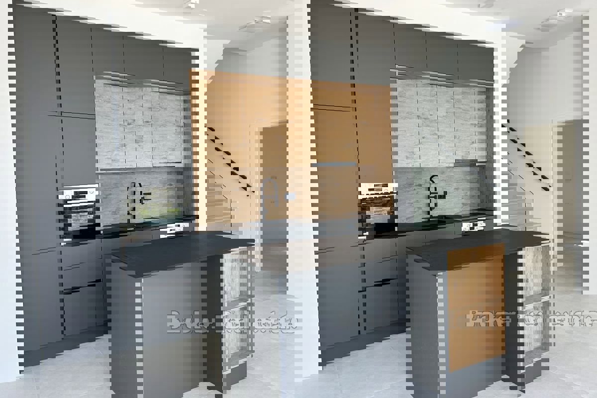 Villa con piscina e vista panoramica sul mare