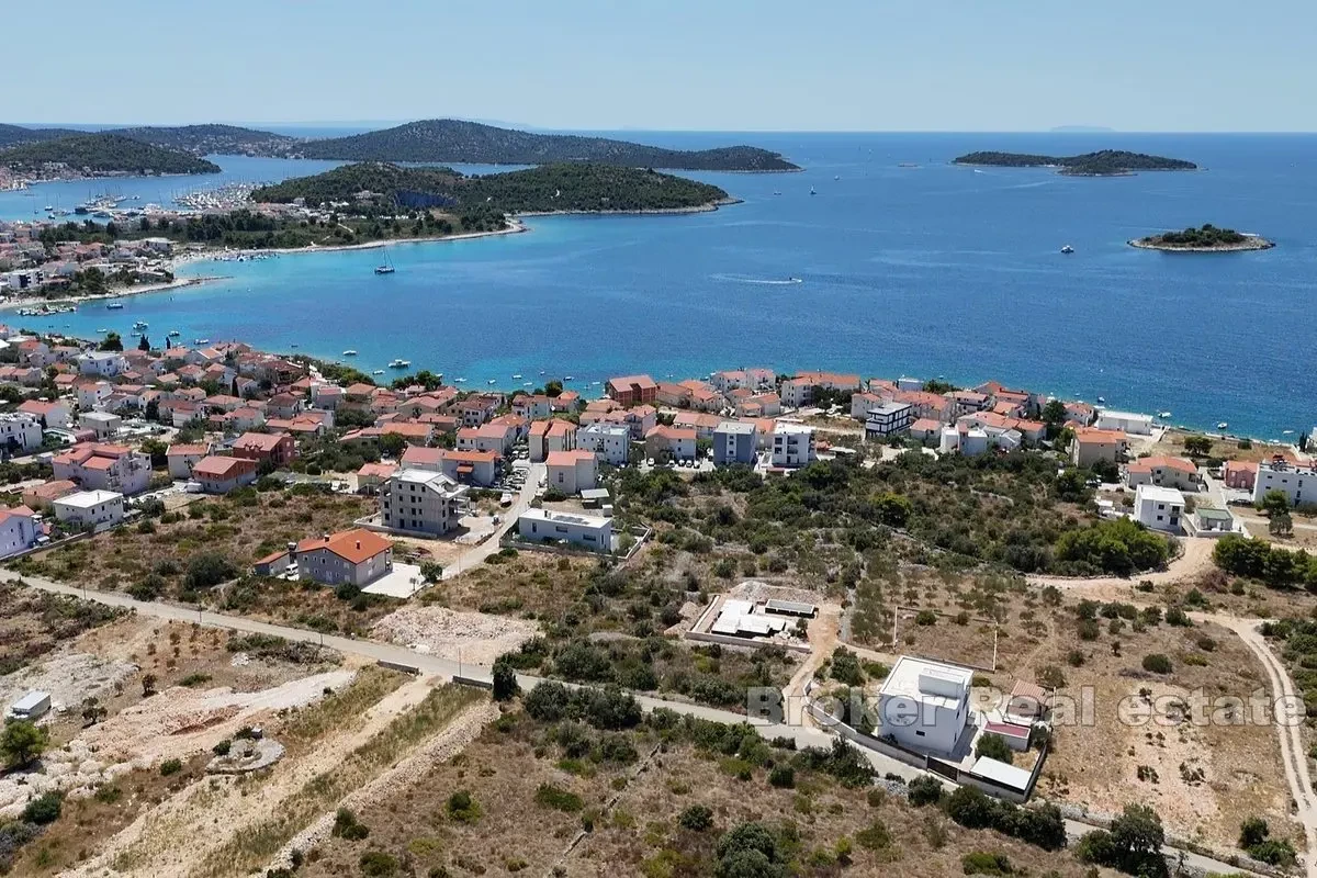 Terreno edificabile con vista mare