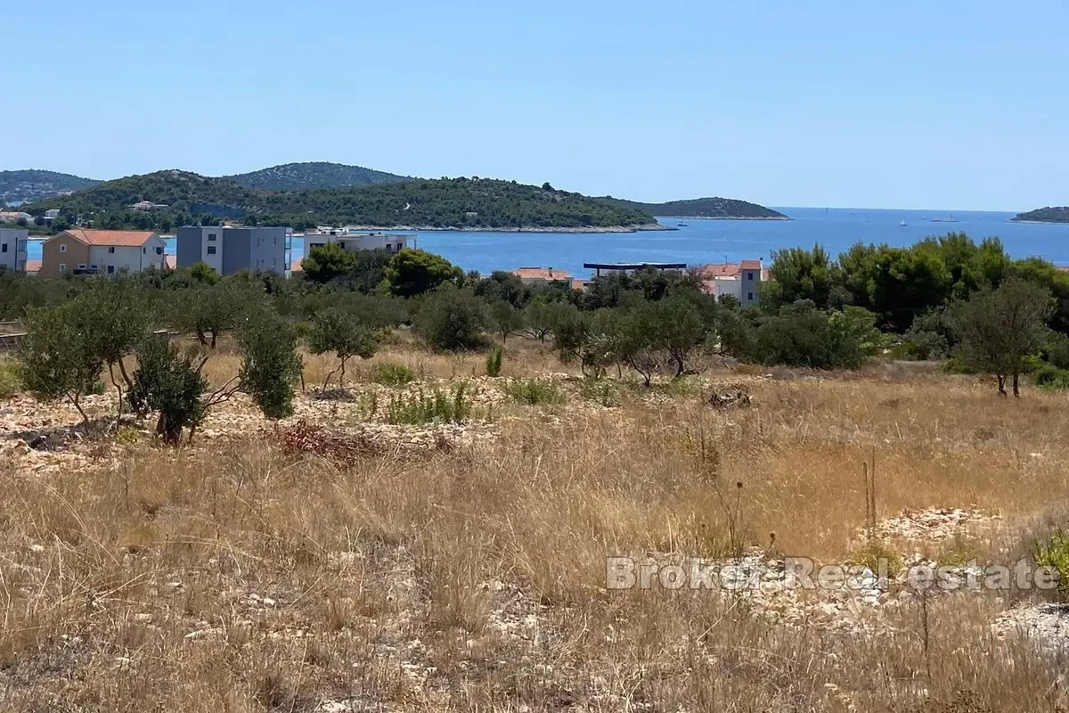 Terreno edificabile con vista mare