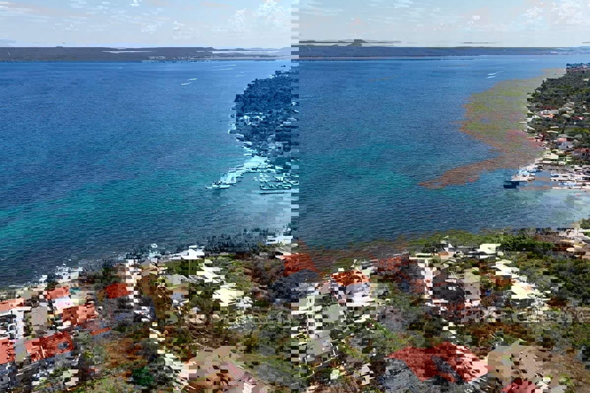 Terreno edificabile in prima fila al mare