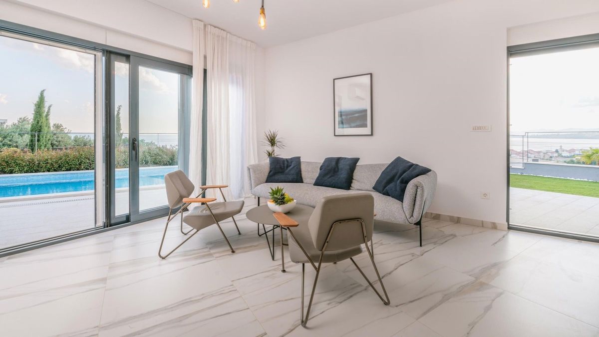 Villa di lusso con piscina e vista mare