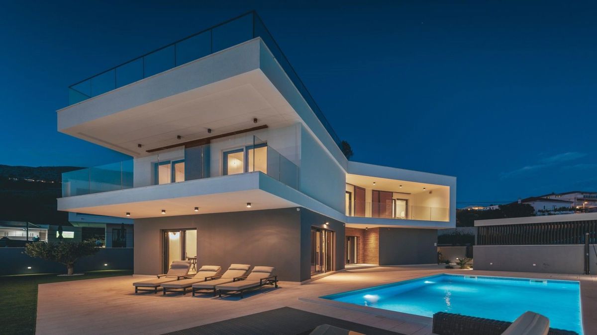 Villa di lusso con piscina e vista mare