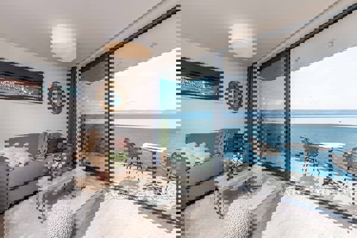 Grazioso appartamento con vista sul mare