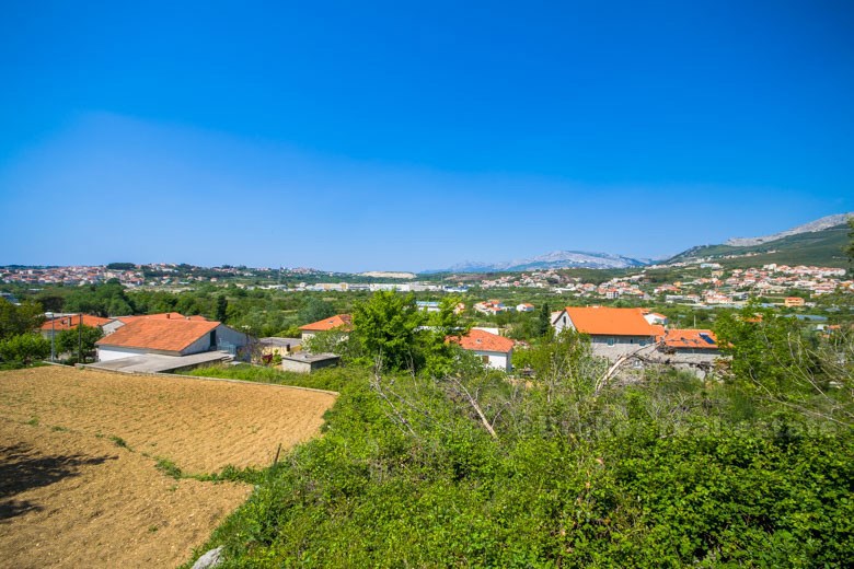 Terreno edificabile di 1650 m2, in vendita