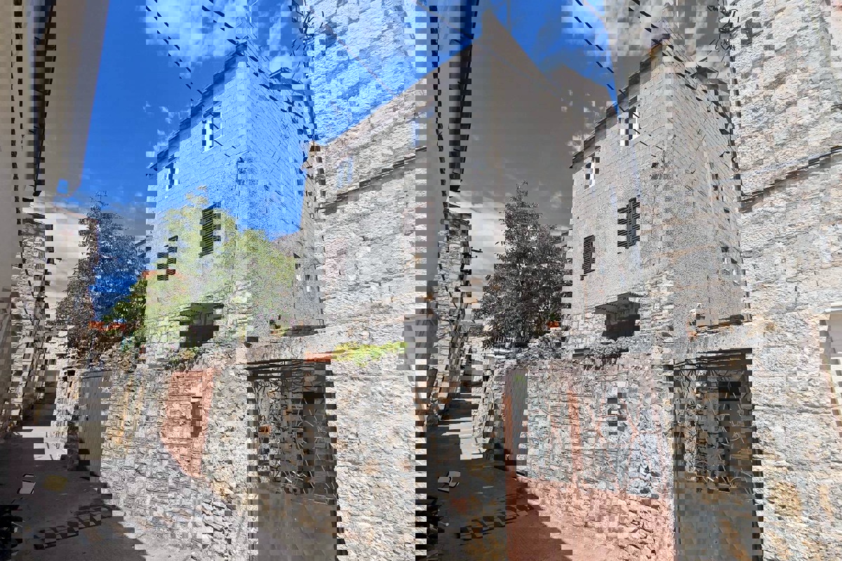 Casa vicino al mare da ristrutturare
